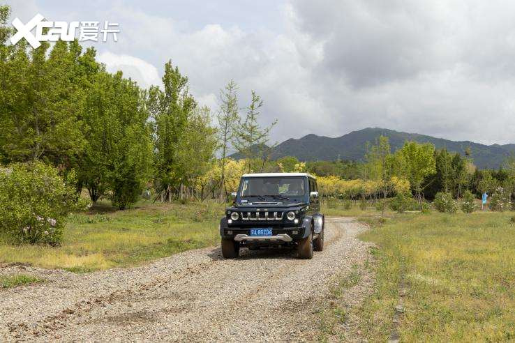 J80开启的精致豪华越野之旅电子pg游戏落日烧烤露营B(图9)